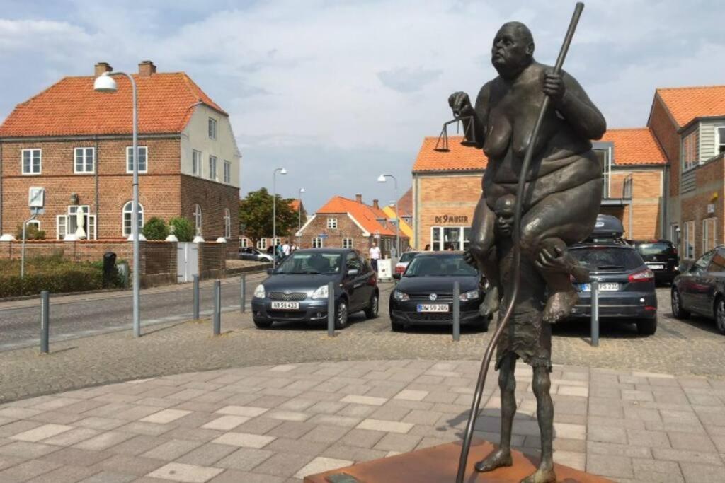 Hyggeligt Lille Byhus Lige Mellem Havnen Og Bytorv Ringkøbing Exteriör bild